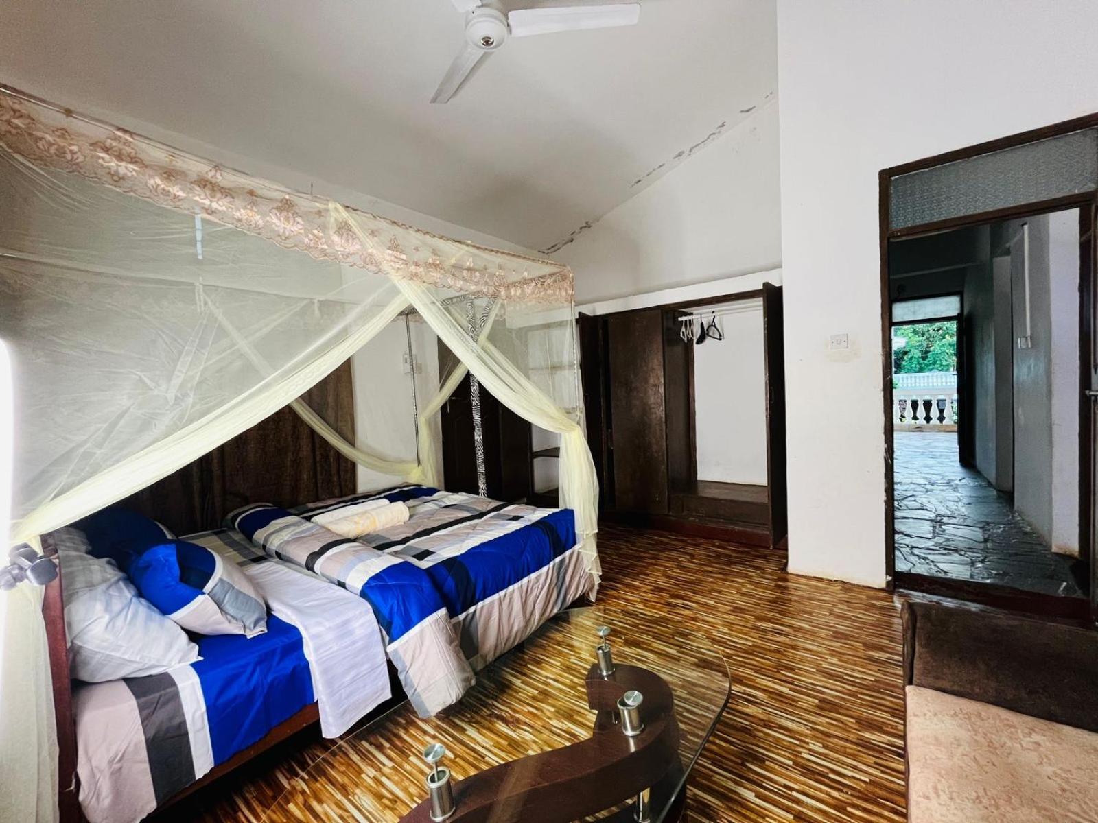 Akogo House - Bnb , Hostel, Backpackers & Volunteer Center Mombasa Luaran gambar