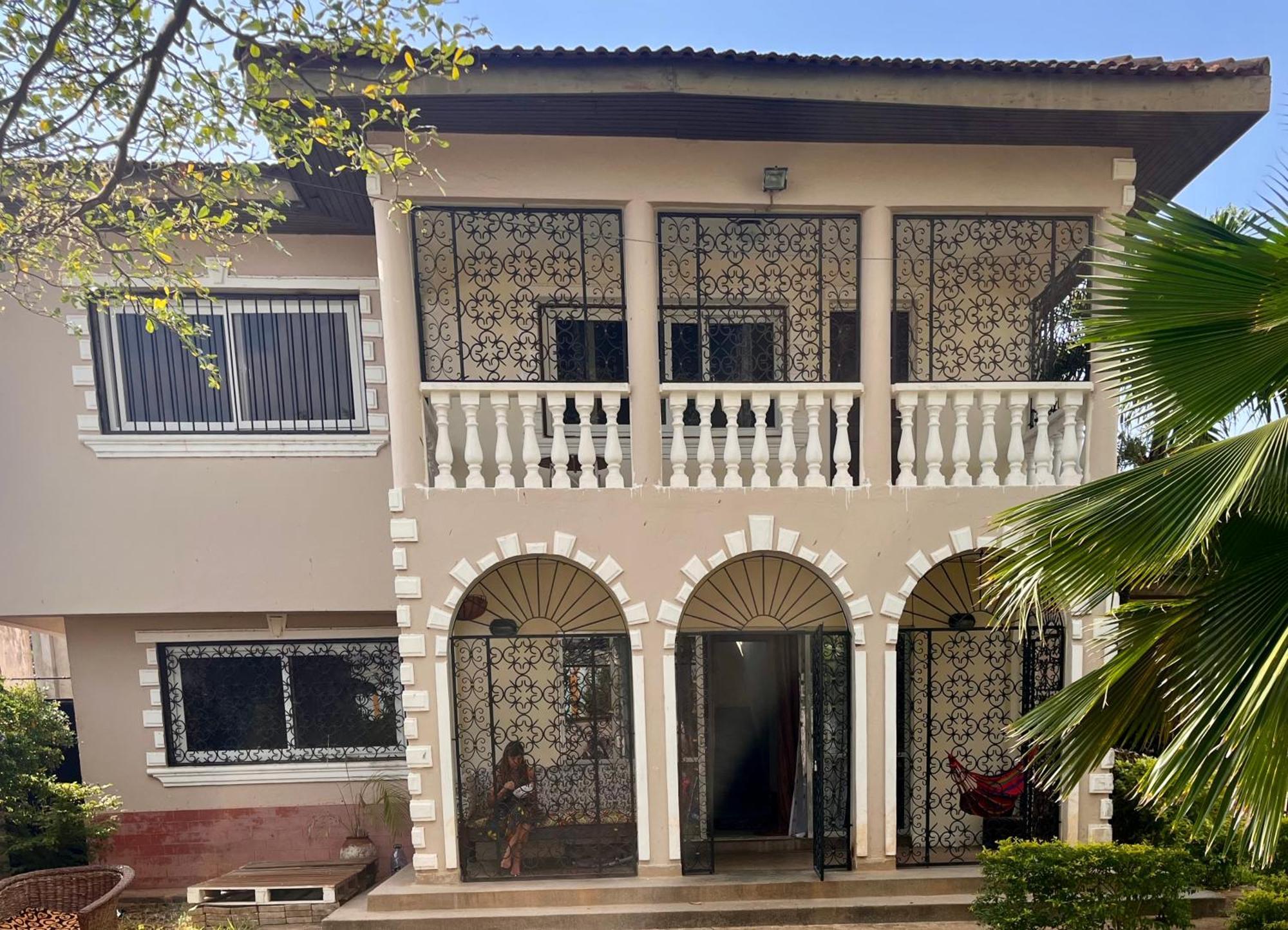 Akogo House - Bnb , Hostel, Backpackers & Volunteer Center Mombasa Luaran gambar
