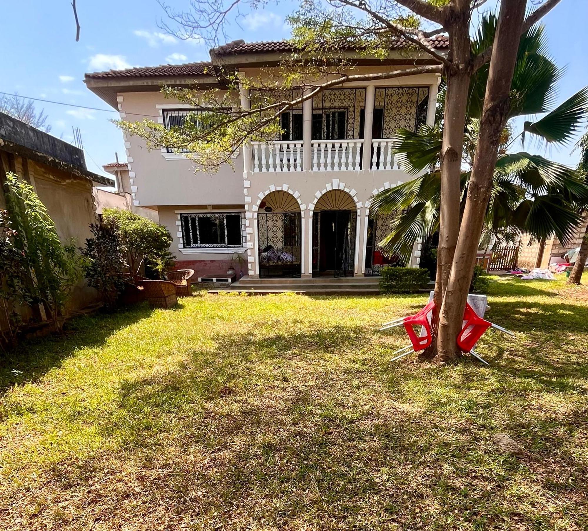 Akogo House - Bnb , Hostel, Backpackers & Volunteer Center Mombasa Luaran gambar