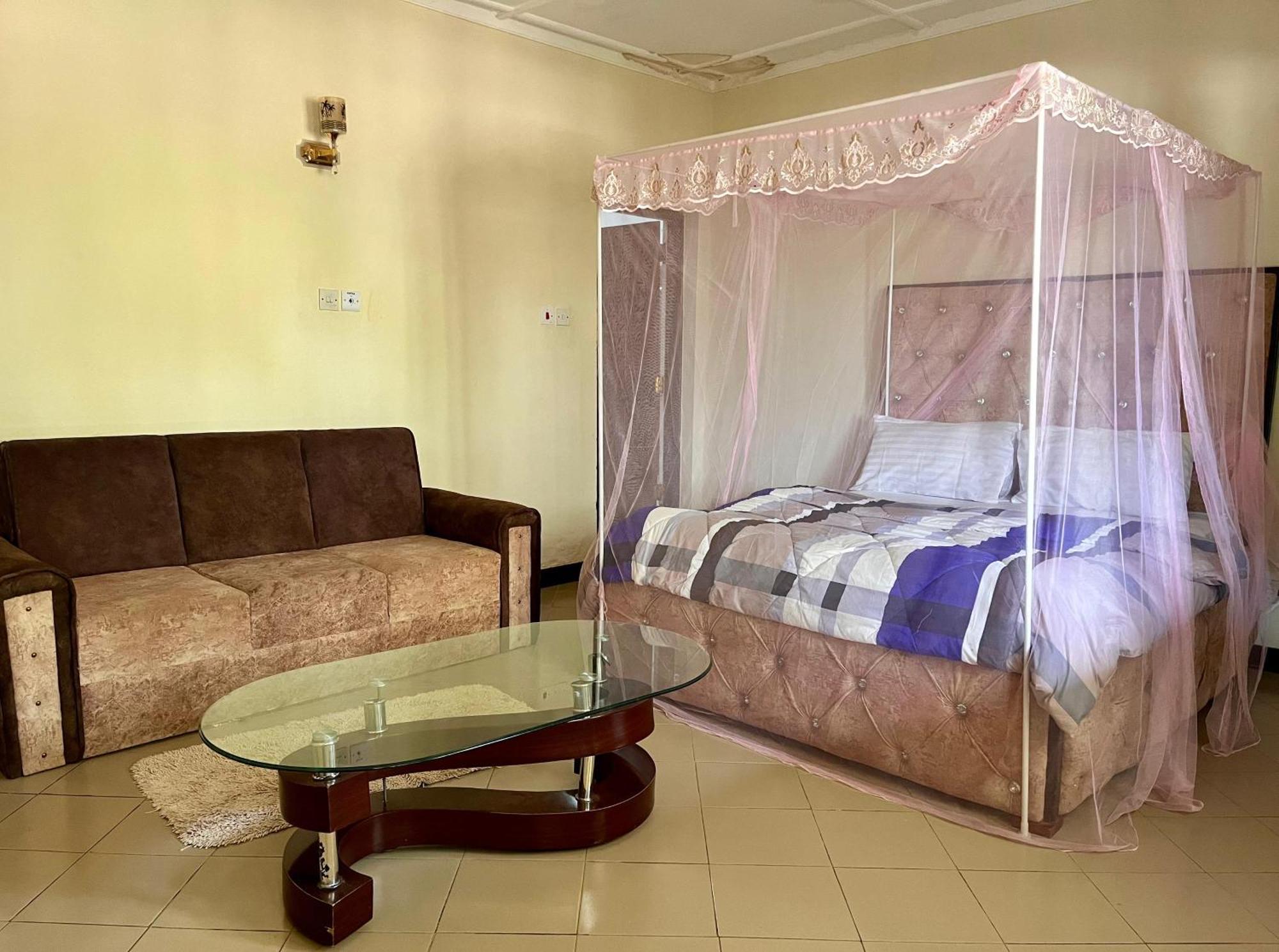 Akogo House - Bnb , Hostel, Backpackers & Volunteer Center Mombasa Luaran gambar