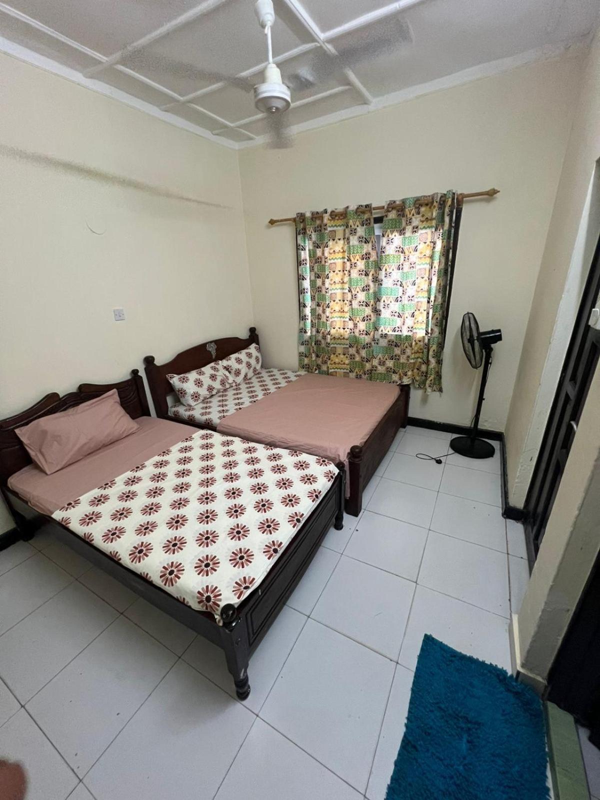 Akogo House - Bnb , Hostel, Backpackers & Volunteer Center Mombasa Luaran gambar