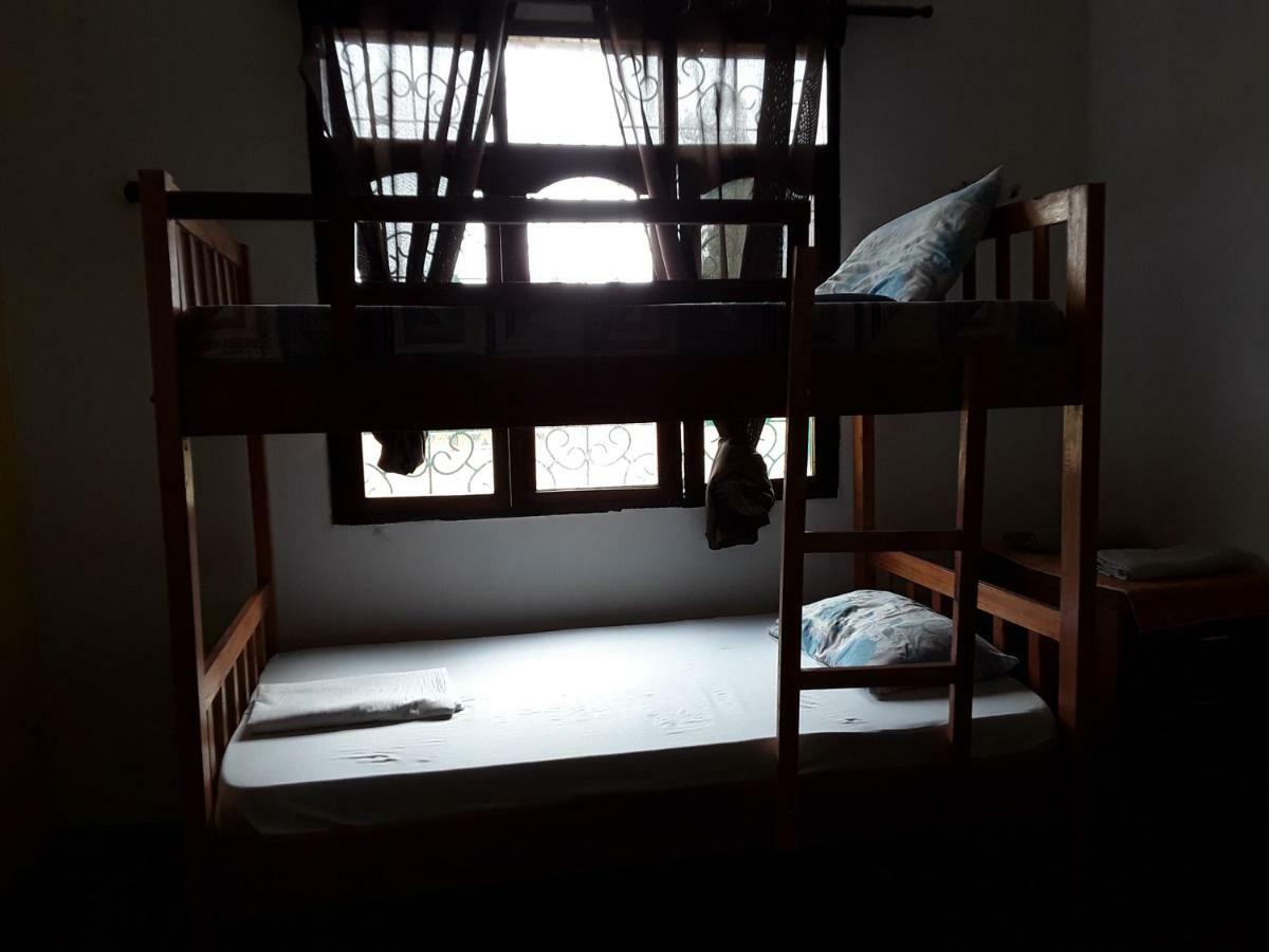 Akogo House - Bnb , Hostel, Backpackers & Volunteer Center Mombasa Luaran gambar