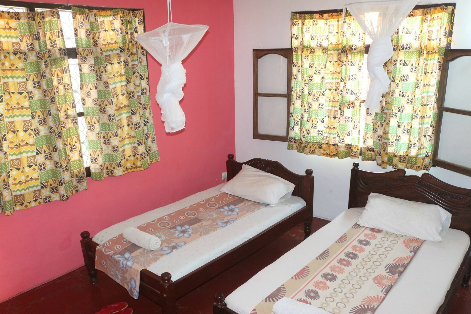 Akogo House - Bnb , Hostel, Backpackers & Volunteer Center Mombasa Luaran gambar